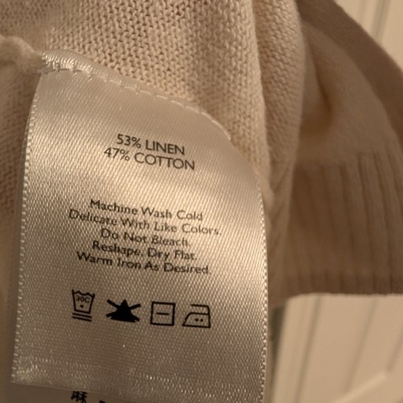 Eddie Bauer Women's Light Cream Cardigan - Picture 2 of 2